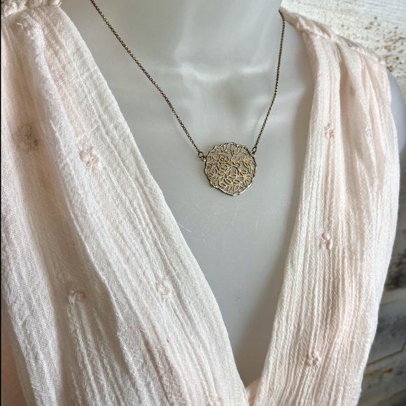 Vintage Silver Gold Filigree Necklace Pendant Statement Cocktail Delicate Floral - Picture 8 of 16